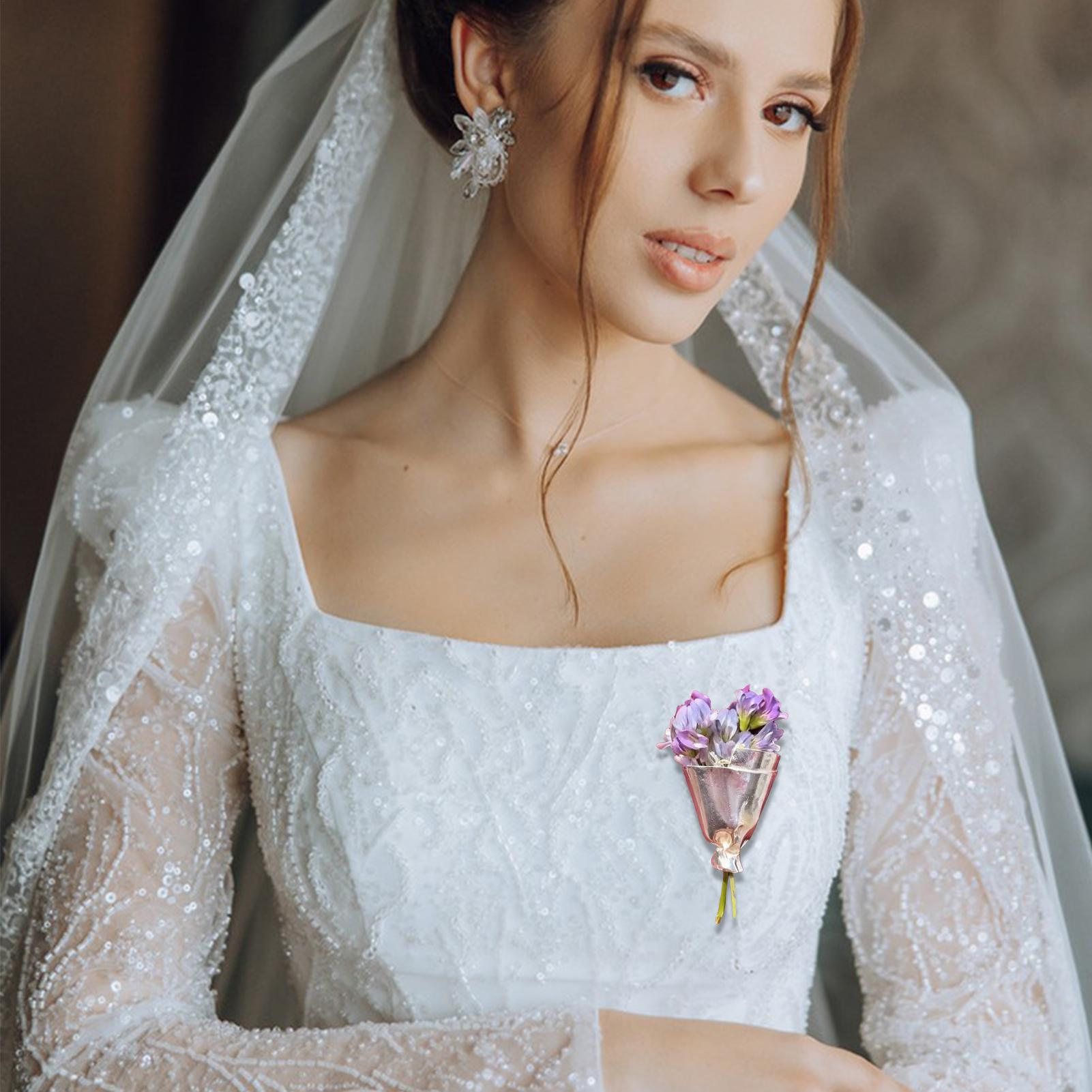 Alloy Wearable Flower Bouquet  - Travel Accessories India recension och pris