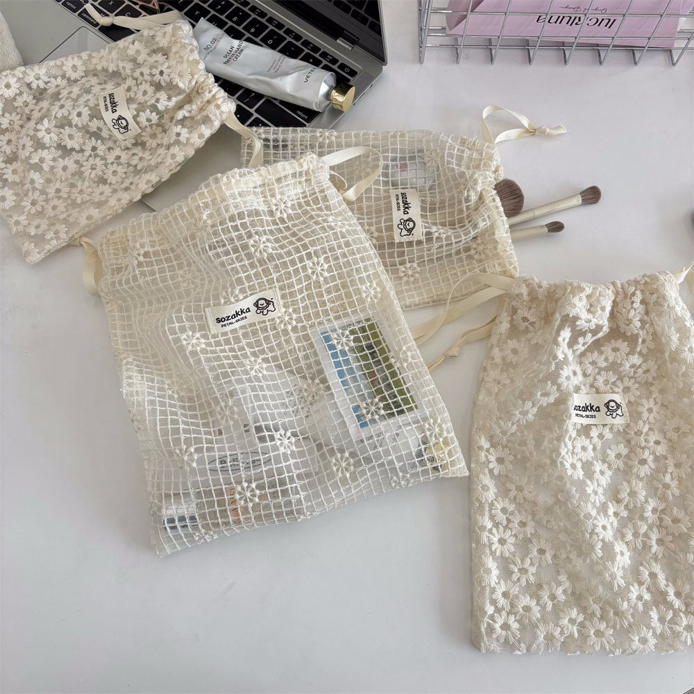 Lace Embroidered Daisy Mesh Dr - Travel Accessories Organizer Bag recension och pris